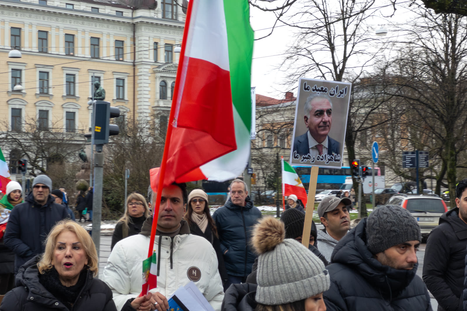 Göteborg, Szwecja — wiec irańskiej diaspory, październik 2022.